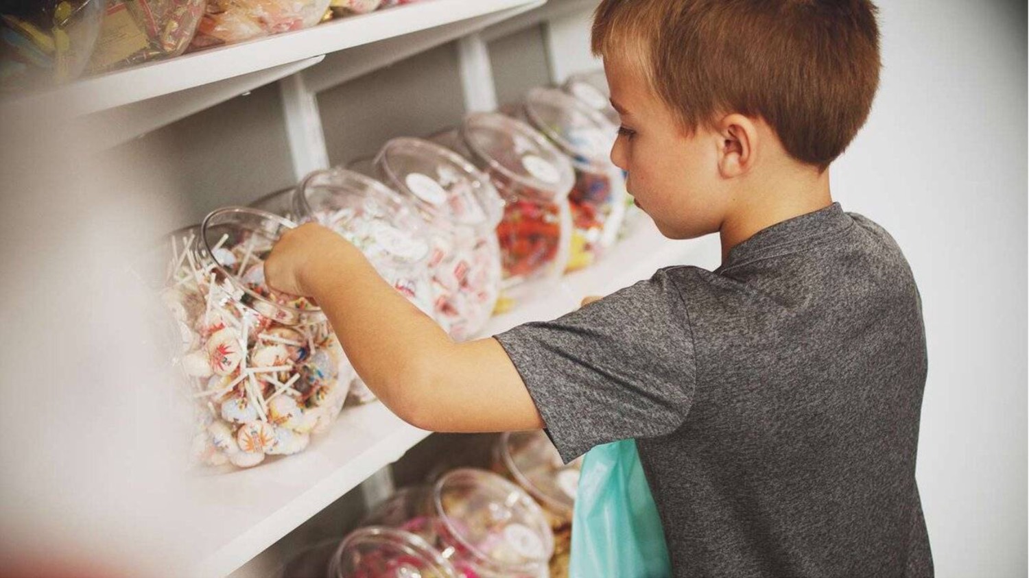 چرا کودک شما دزدی می کند؟-2