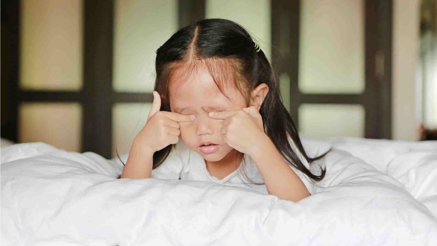 دلایل بی خوابی در کودکان و راه های مقابله با آن